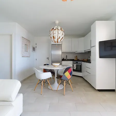 Haiti 306 Vista Al Mar